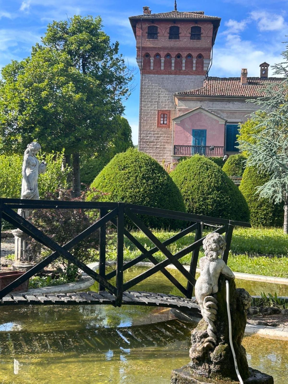 Il Castello Di Bubbio Hotel Eksteriør billede